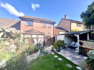 Rear- click for photo gallery